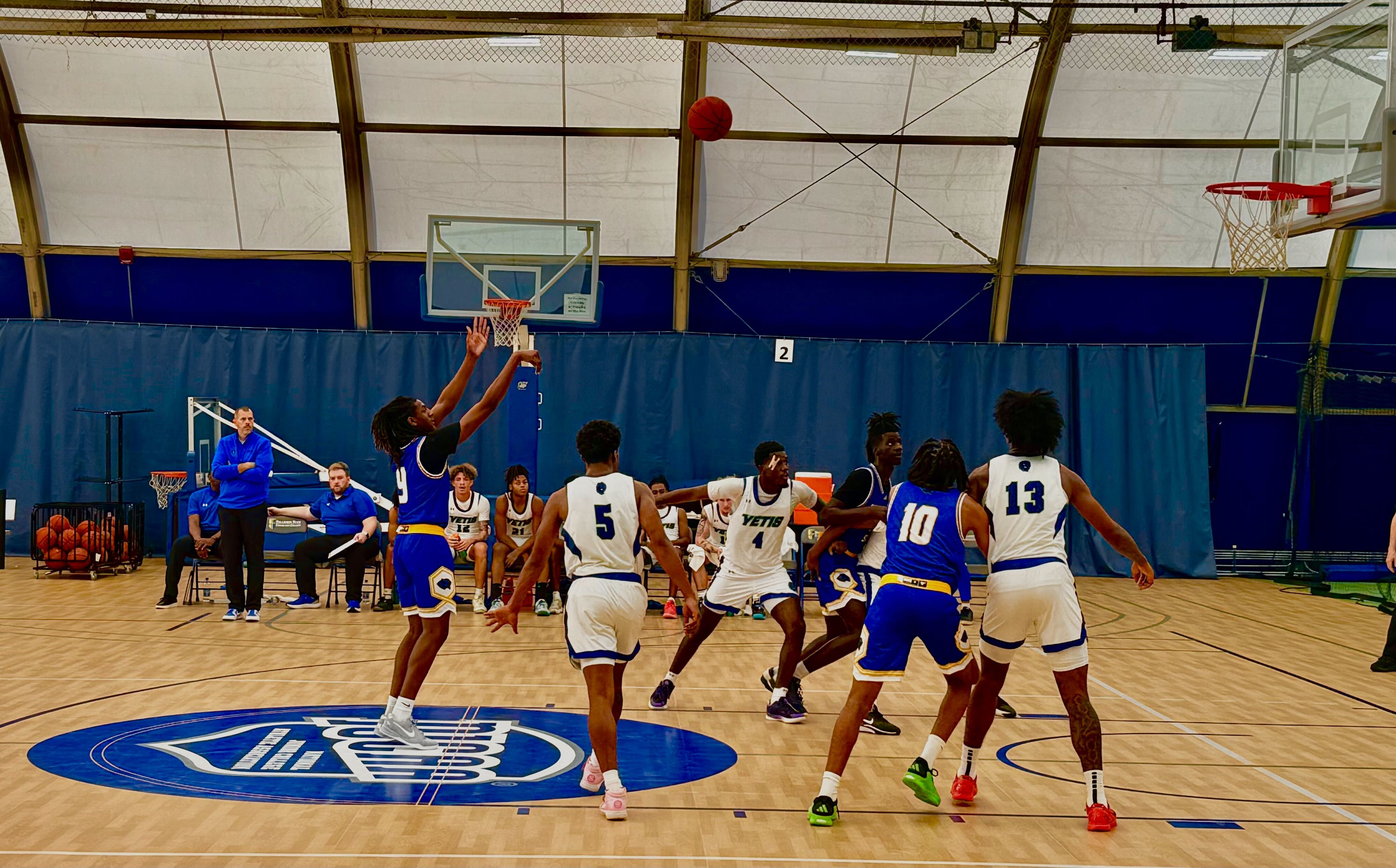 Panthers Win 71-62 vs. Cleveland Cougars