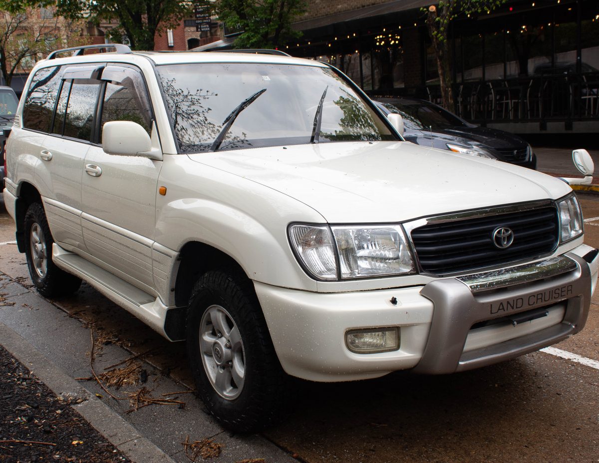 Toyota Land Cruiser Cygnus