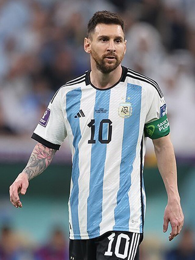 Lionel Messi playing for Argentina at the 2022 FIFA World Cup.